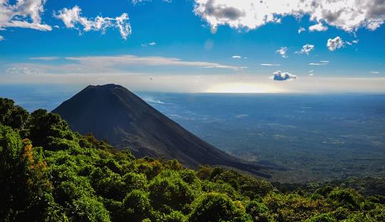 El Salvador Hacamat Sülük Kursu Ebusadullah 